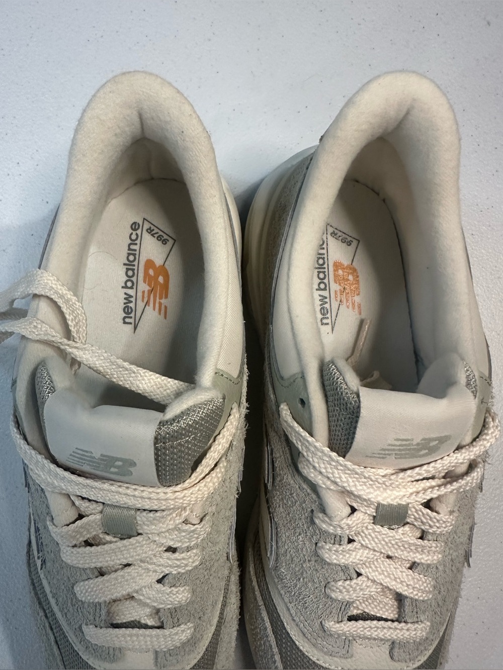 New Balance 997R Suede Sneakers U997REF Olivine/Linen Women’s 12.5 new w/out box - Picture 9 of 10